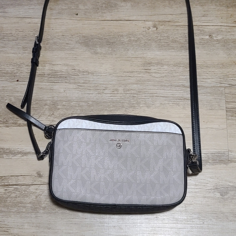 Mk crossbody